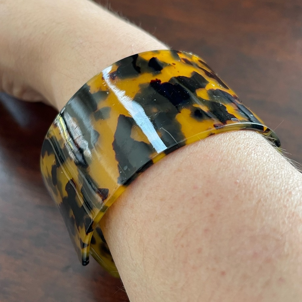 Tortoise Shell Cellulose Acetate Wide Cuff Bracel… - image 5